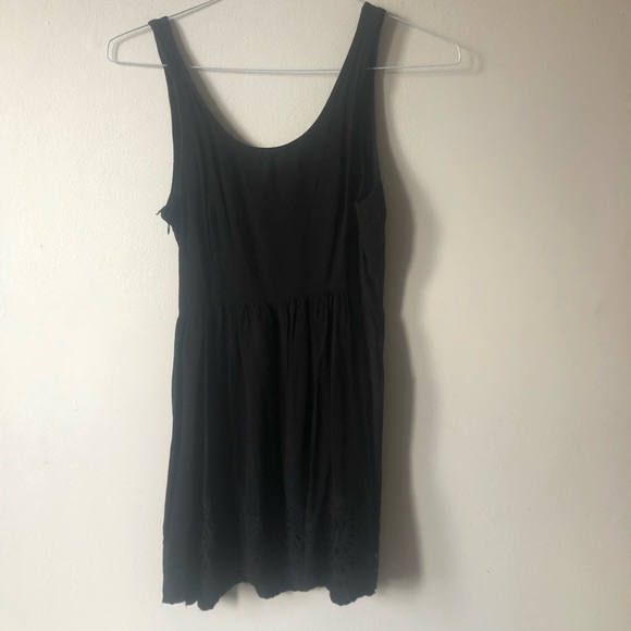 ❤️Pins & Needles UO Black Dress Rayon Boho Embroidered Eyelet Sleeveless Size S - Picture 5 of 7